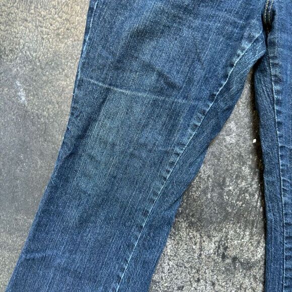 St John's Bay Women's Straight-Leg Stretch Jeans Blue Size 10P Used Stains - Picture 3 of 15